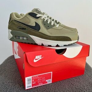 *Rare* Nike Air Max 90 Sneakers, Olive/Black Men's Size 8, Women's Size 9.5